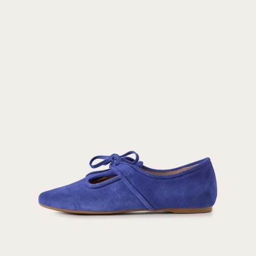 Parpar Flats, blue velvet